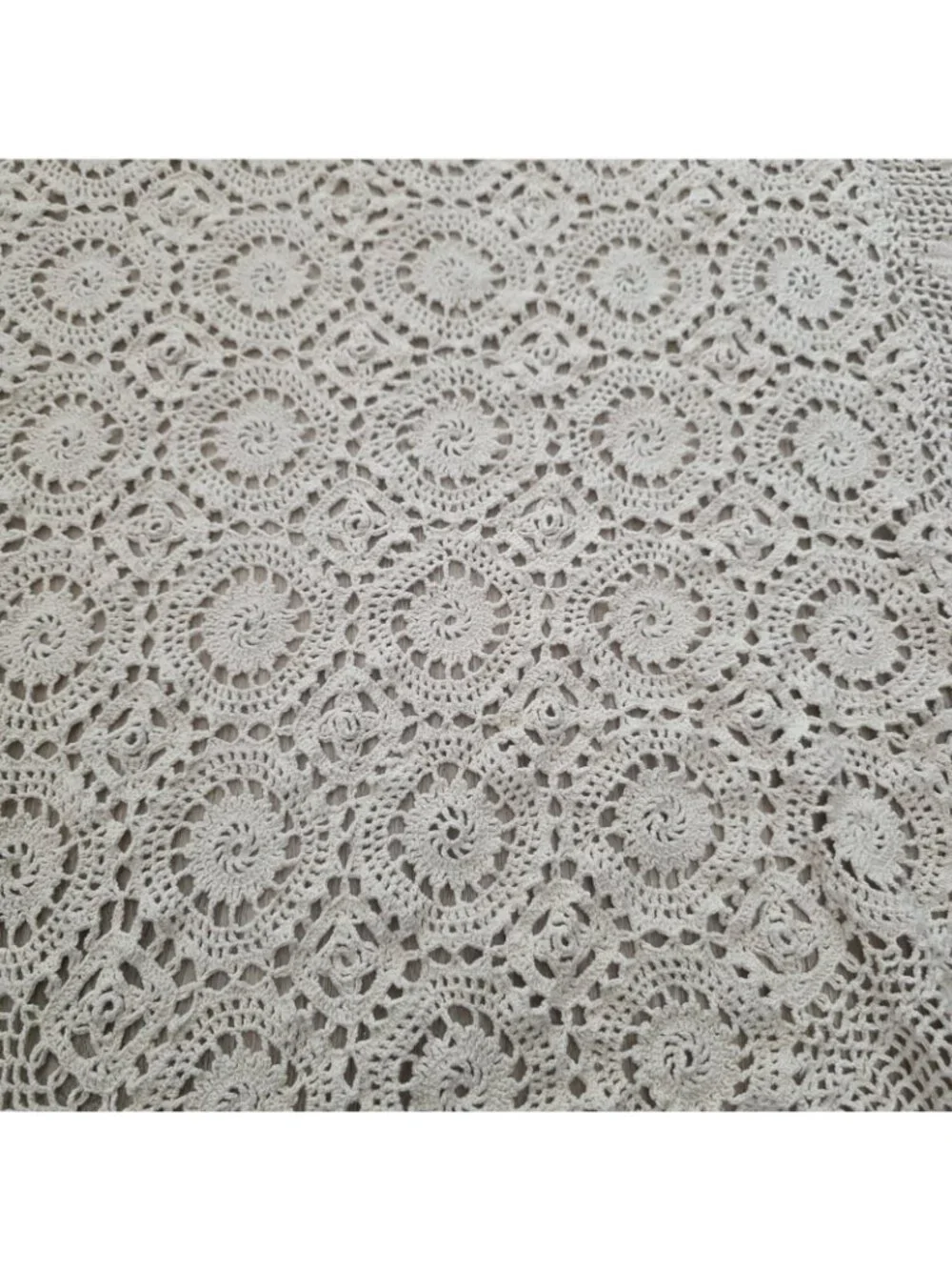 Vintage Handmade Crochet Lace Tablecloth Oval 49 x 63 Ecru